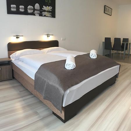 F&M Apartman Эгерсалок Экстерьер фото
