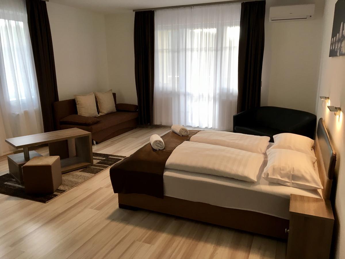 F&M Apartman Эгерсалок Экстерьер фото